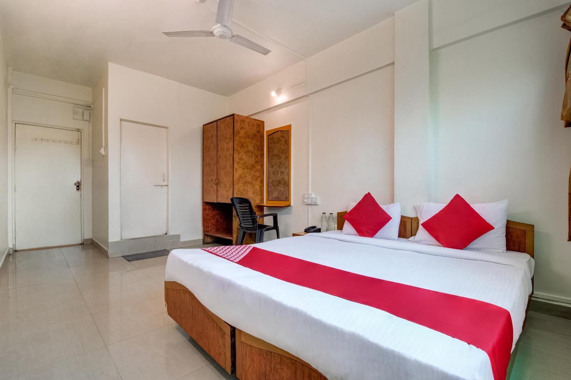 Hotel O Kamini Pimpri-Chinchwad Екстериор снимка