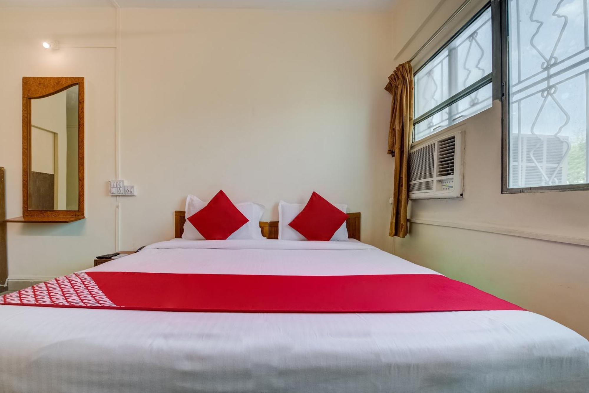 Hotel O Kamini Pimpri-Chinchwad Екстериор снимка